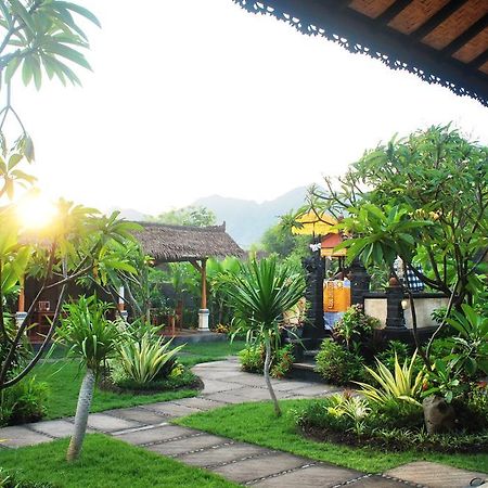 Trijaya Guest House Pemuteran Eksteriør billede