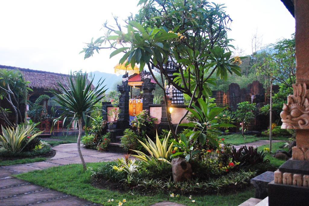 Trijaya Guest House Pemuteran Eksteriør billede